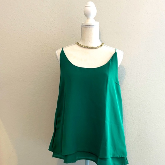 Tops - NWT Emerald green top with thin straps